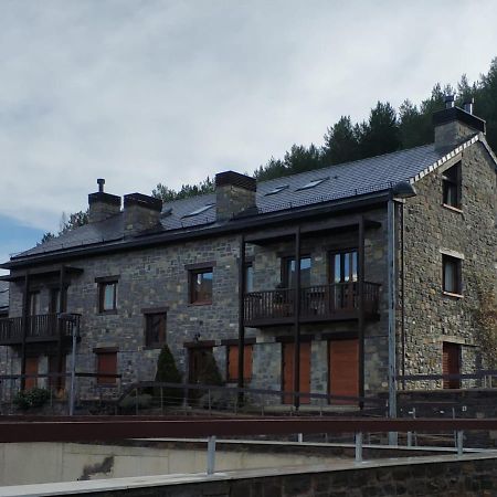 Apartamento Luga Castiello de Jaca Bagian luar foto